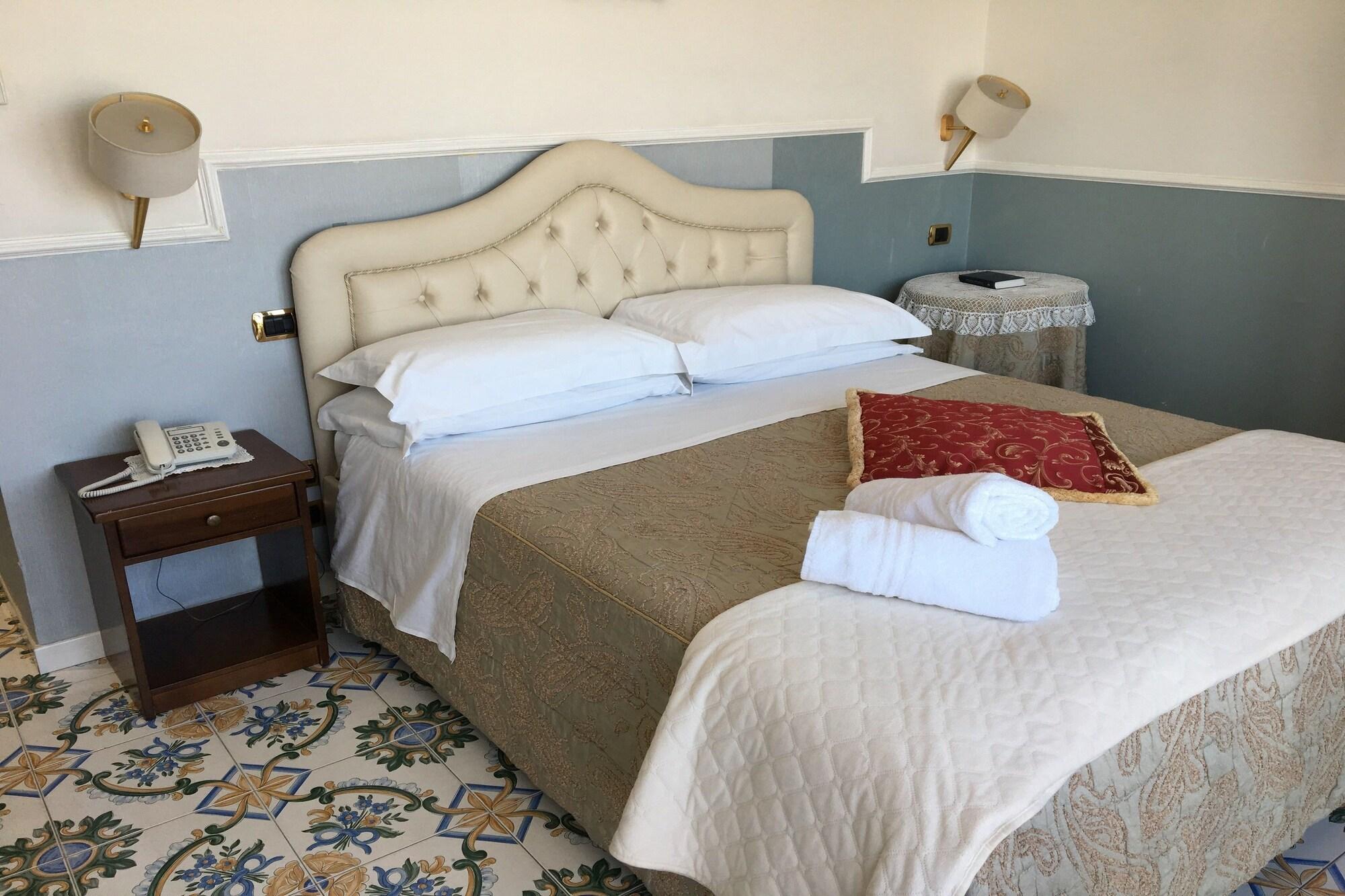 Experience Boutique Hotel - Villa Cimmino Castellammare di Stabia Exterior foto